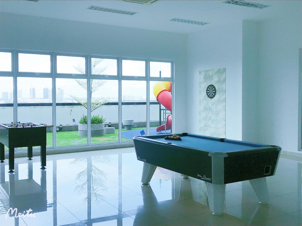 Twin Galaxy By Greatday Apartment Johor Bahru Exterior foto