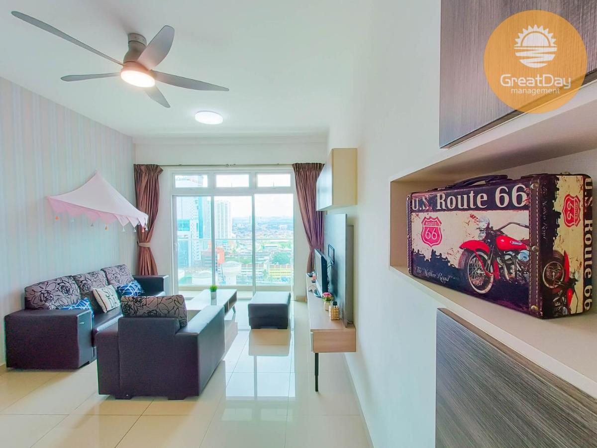Twin Galaxy By Greatday Apartment Johor Bahru Exterior foto